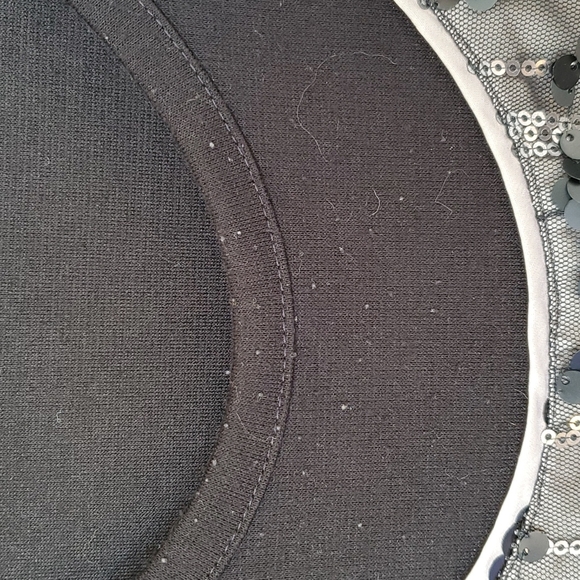 3/$30 Simply Vera Wang Sequin Tank Top - Picture 4 of 7